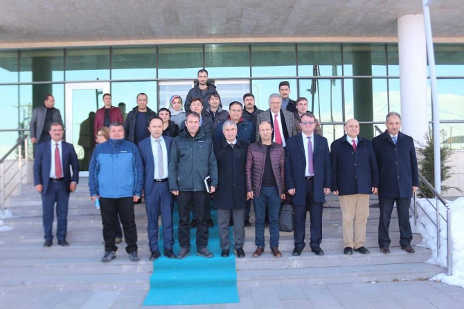 Tatvan’da “Kıyı Kenar Çizgisi” değerlendirme toplantısı düzenlendi