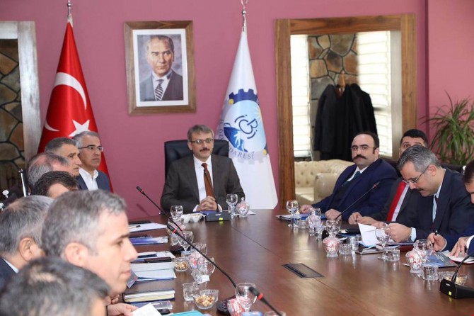 Yarınların huzuru ve güveni adına çocuklarımızla daha fazla ilgilenmeliyiz