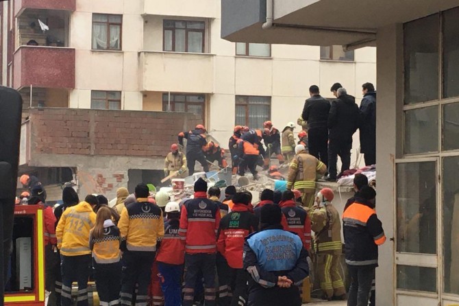 Kartal'da çöken binaya ilişkin 3 gözaltı