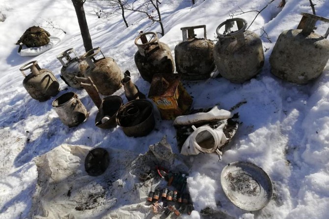 Pervari'de PKK'ye ait 15 sığınak imha edildi