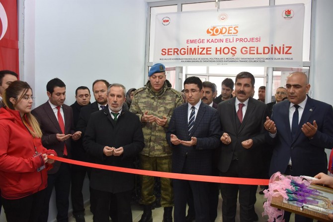 Muş'ta "Emeğe Kadın Eli" sergisinin açılışı yapıldı