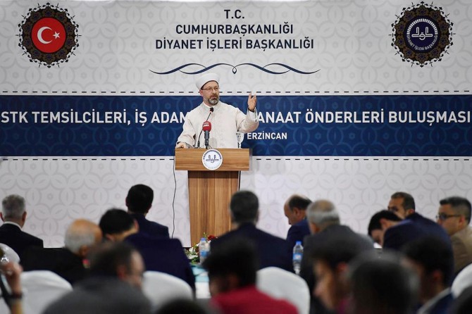 "Kurtuluşa ulaşmanın yolu, gençlere sahip çıkmaktan geçiyor