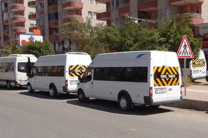 Okul servislerinde yaşanan temel sıkıntı denetimsizlik