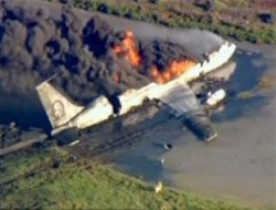 Askeri uçak düştü: 1 ölü