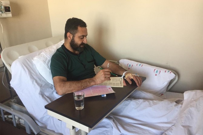 Ameliyat sonrası Siyer Sınavı'na girdi