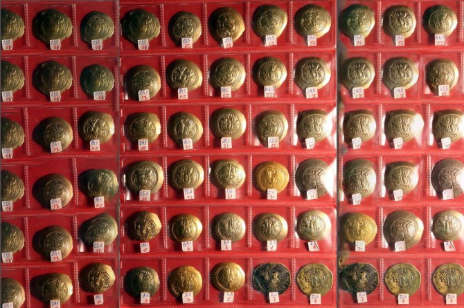 Binlerce tarihi eser ele geçirildi