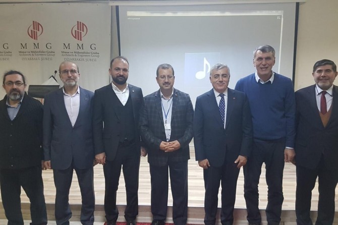 İnsanların en hayırlısı insanlara faydası olandır