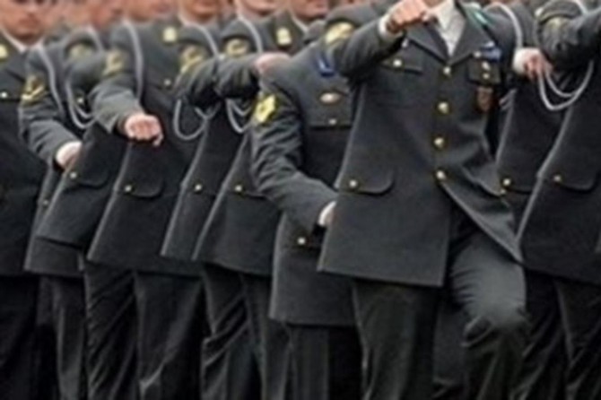 52 muvazzaf astsubay hakkında gözaltı kararı