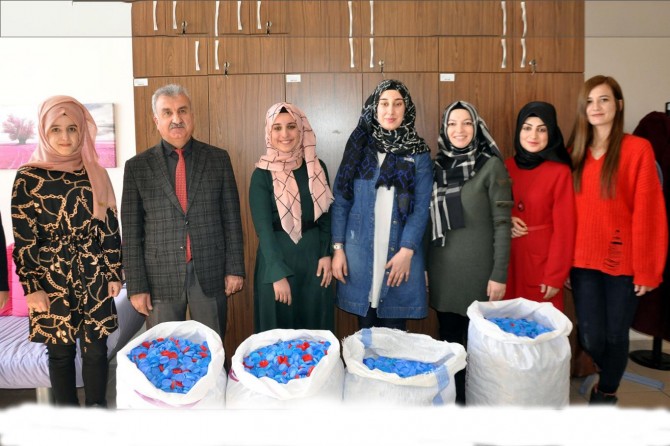 Bitlis'te engelliler için mavi kapak toplama kampanyası başlatıldı