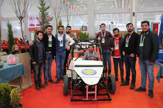 Şanlıurfa’daki tarım fuarının gözdesi elektrikli araç oldu