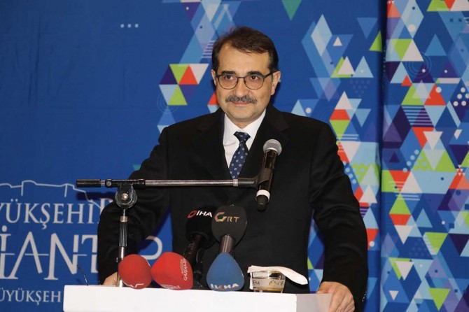 Elektriğin yarısını ithal kaynaklardan elde ediyoruz