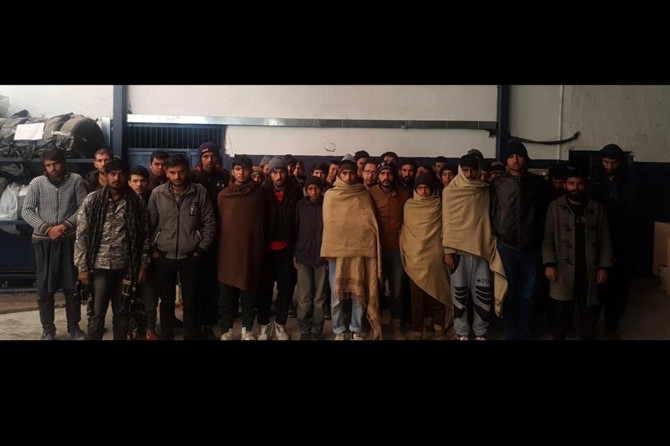 Li Wanê 44 koçber hatin girtin