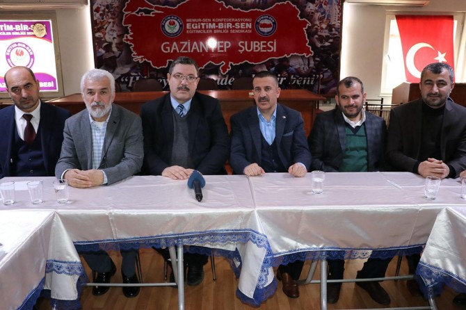 Sisi cuntasının idamlarını durdurmak için insanlık ayağa kalkmalıdır