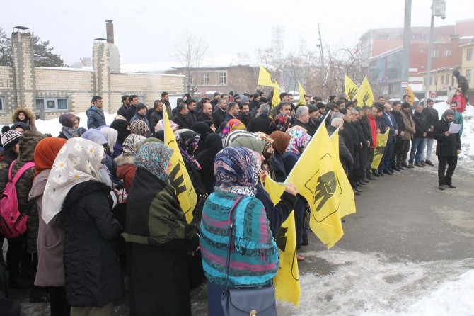 Sisi cuntasına bir tepki de Muş halkından