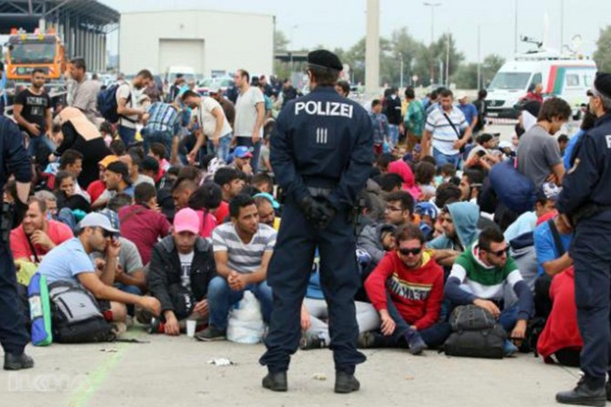 Curfew to be implemented on asylum-seekers in Austria