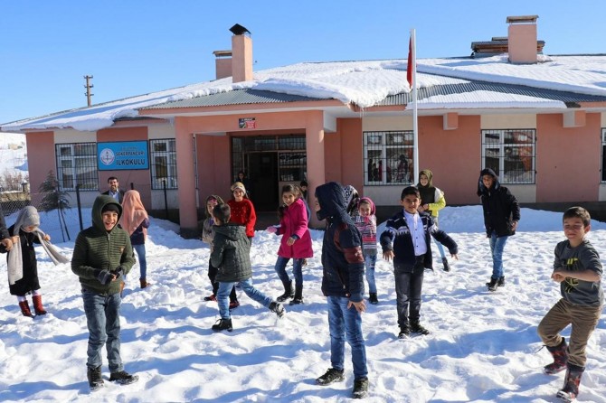 6 ilde kar yağışı nedeniyle eğitime ara verildi