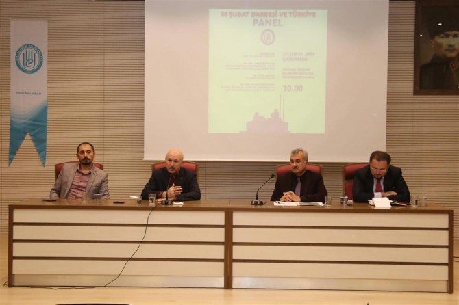 28 Şubat'ın ayırt edici en önemli noktası medya eli ile yapılmasıdır