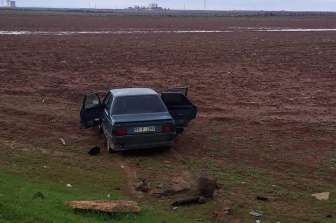 Araç şarampole girdi: 2 yaralı