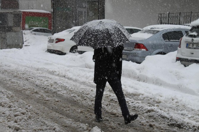Muş yeniden yoğun kar yağışının etkisinde
