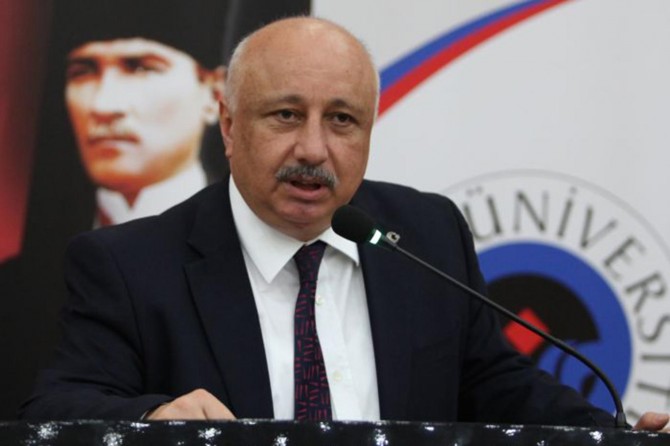 Her türlü darbe ve darbe girişimine karşı uyanık olunmalı