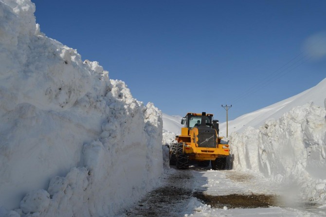 Bitlis'te 141 köye ulaşım sağlanamıyor