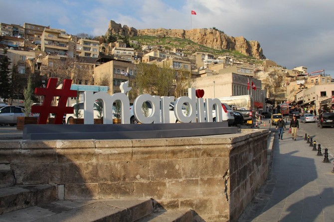 Kesin aday listeleri ilan edildi