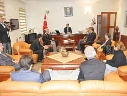 Öğretmenler, Diyarbakır Valisini Ziyaret Etti