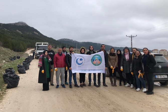 Doğa Kulübü öğrencilerinden çevre duyarlılığı