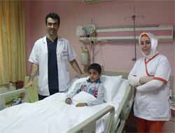 7 Yaşında 3 Cm'lik Taş Operasyonu Geçirdi