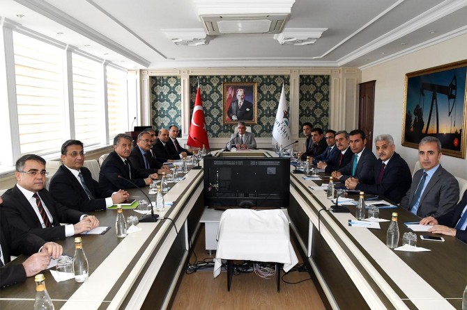 Kamu yatırımlarının mevcut durumu masaya yatırıldı