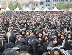 Hüseyin Gibi Direnenlerin Adıdır Kerbela