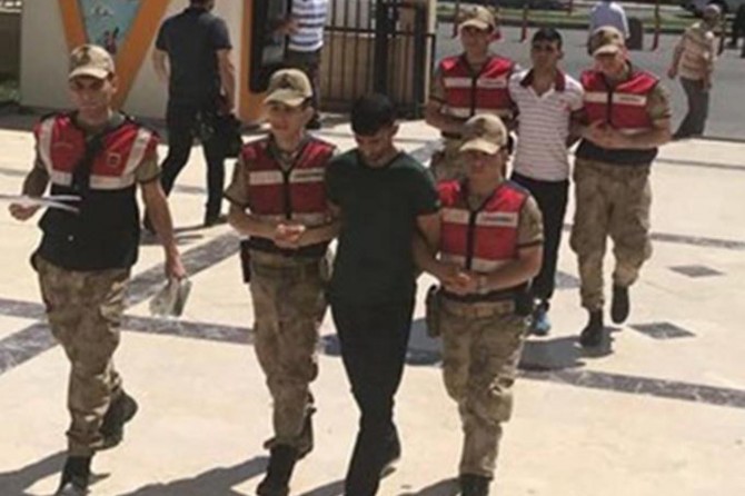 Sosyal medya operasyonunda 4 tutuklama