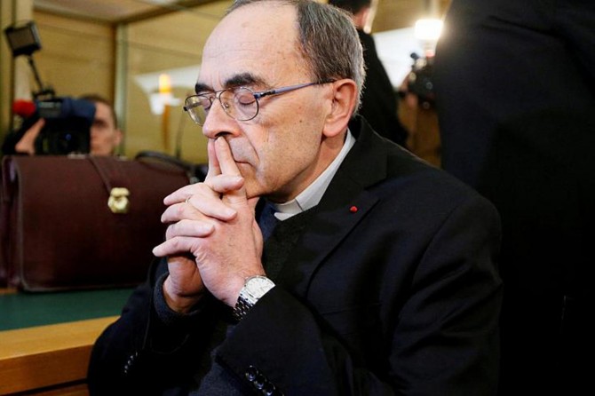 Çocuklara yönelik tacizi örtbas eden kardinal hapis cezasına çarptırıldı