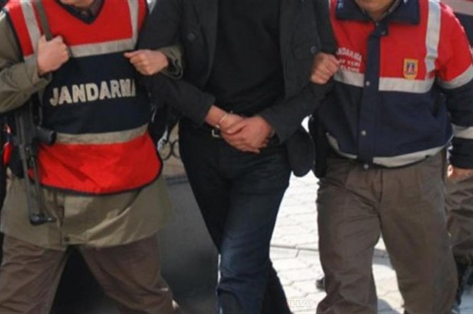 Li Silopîyê 4 PKKyî teslîm bûn