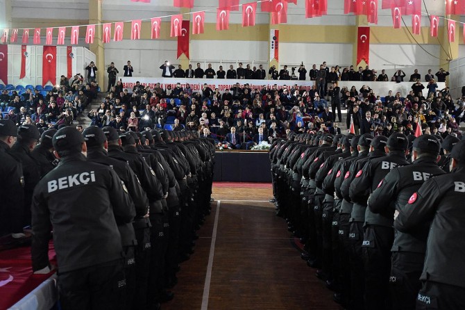 Gaziantep'te yüzlerce mahalle bekçisi göreve başladı