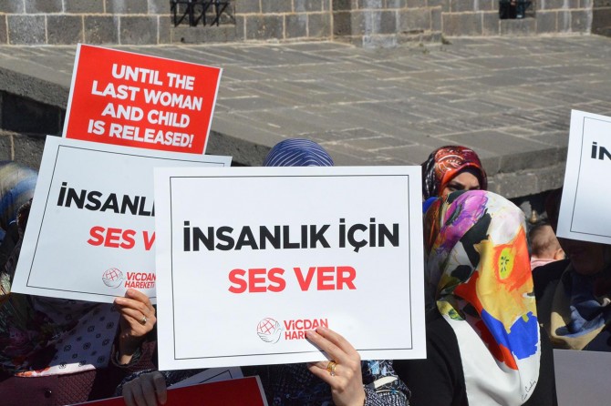 Zindanlardaki kadın ve çocuklar için basın açıklaması