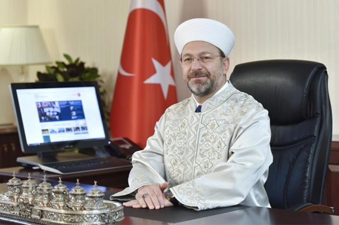 Diyanet İşleri Başkanı Erbaş'tan Kadınlar Günü mesajı