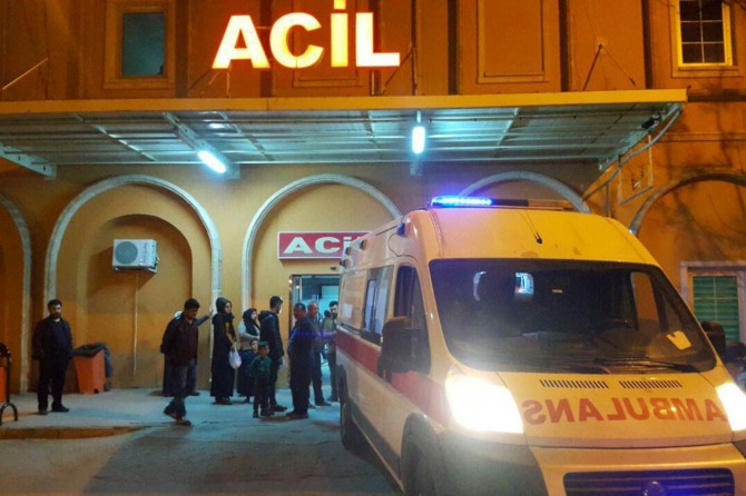 Kızıltepe'de otomobil ile motosiklet çarpıştı: 1 ağır yaralı