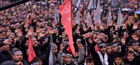 Binlerce kişi Kerbela'yı andı