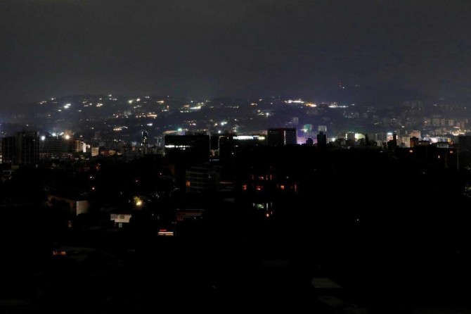 Power cuts in Venezuela cause deaths