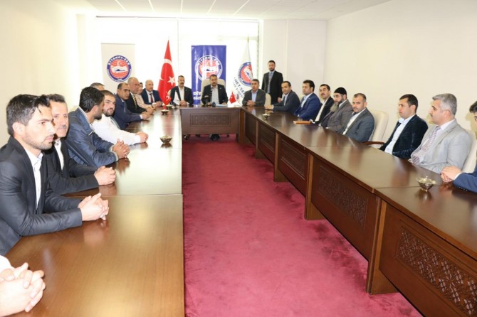 Ezana saygısızlık yapanlarla ilgili yasal işlem başlatılmalı