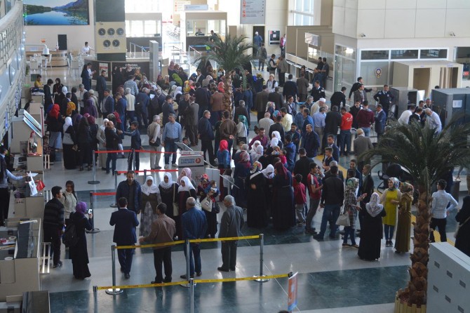 Batman'da bir ayda 48 bin kişi uçakla yolculuk yaptı