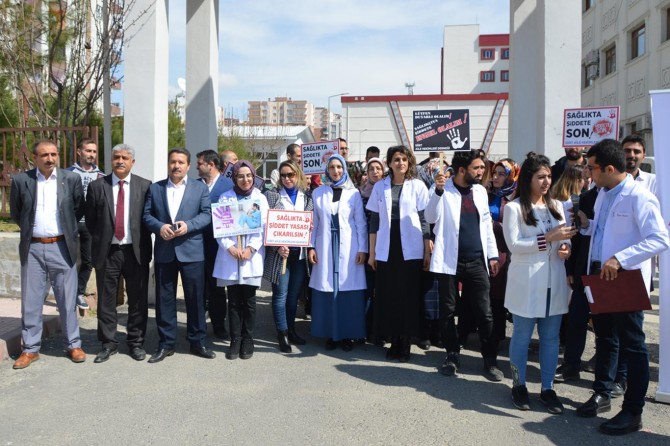 ​Sağlıkta şiddeti bitirmek için ne gerekiyorsa yapacağız