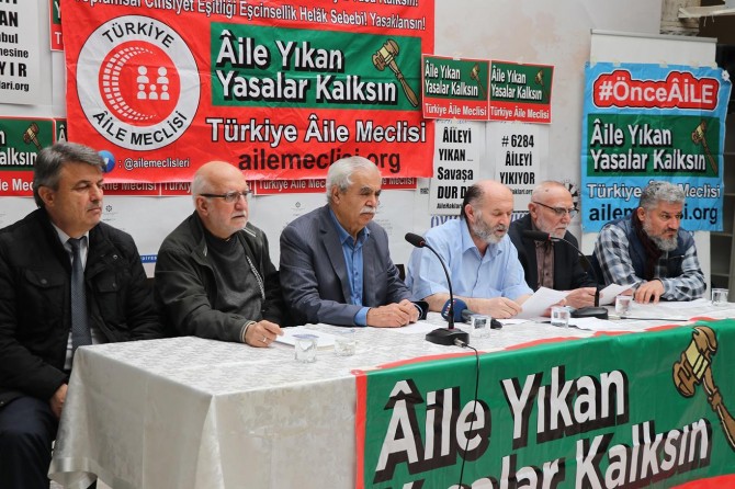 Ji bo qanûna ku malbatan hildiweşîne bê rakirin kampanya îmzayê hat destpêkirin