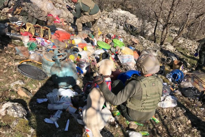 PKK'ye ait mühimmat ve yaşamsal malzemeler ele geçirildi