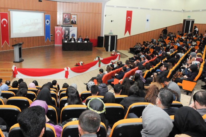 Batman'da "Milletin Sesi Mehmet Akif" paneli düzenlendi