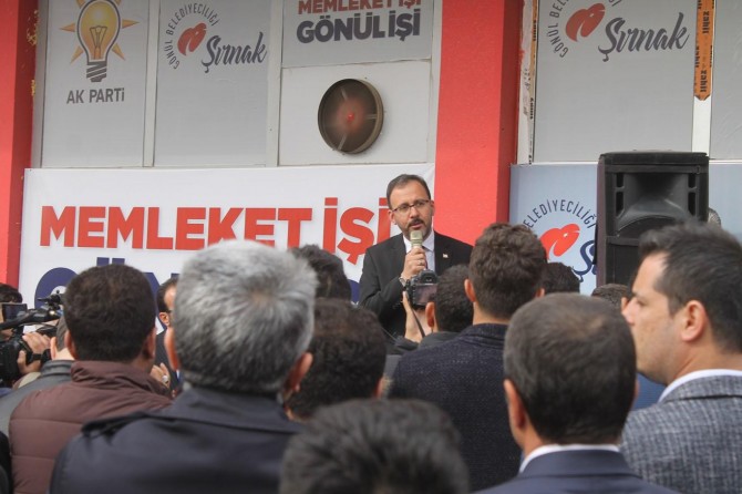 İnşa etmek yerine yıkmak ve yakmakla meşgul oldular