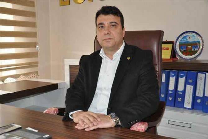 Batılı aydın ve siyasetçiler yuvarlanmakta oldukları uçurumun kıyısından dönmeli