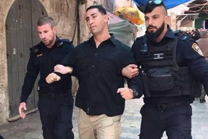 İşgalciler Mescid-i Aksa'nın 2 bekçisini alıkoydu