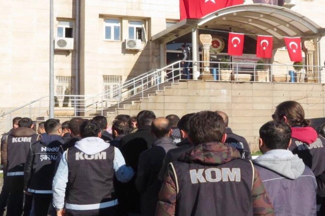 Şırnak merkezli FETÖ operasyonu: 4 tutuklama